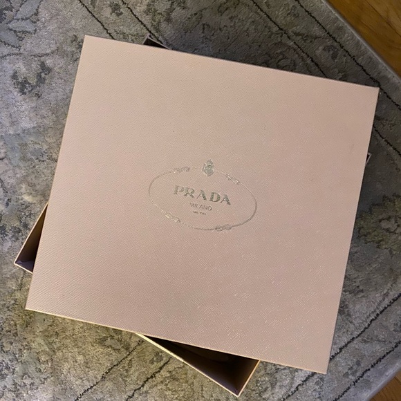 Prada Black Laser Cut Leather Peep Toe Booties Pumps Back Zip Size 39.5 - BNIB! - Picture 4 of 16